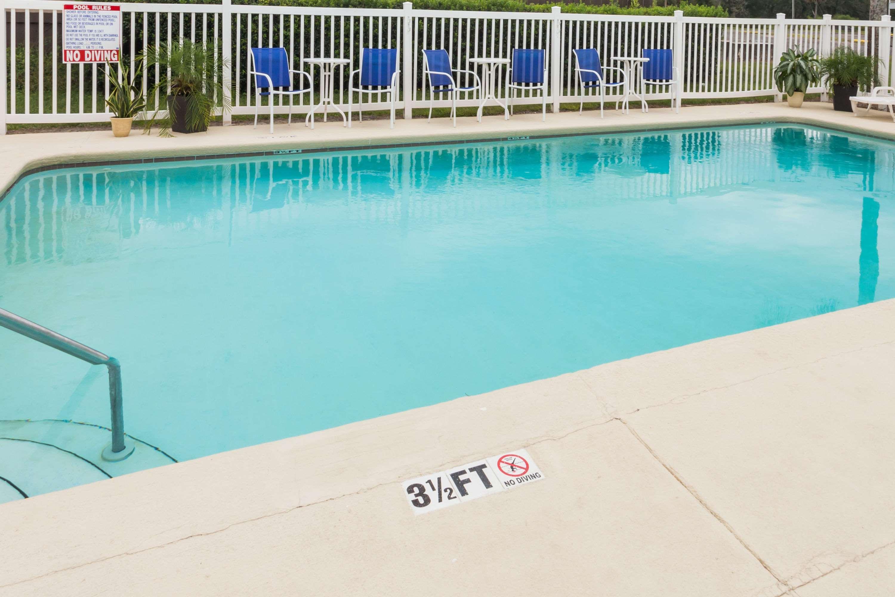 Days Inn By Wyndham Madison Extérieur photo