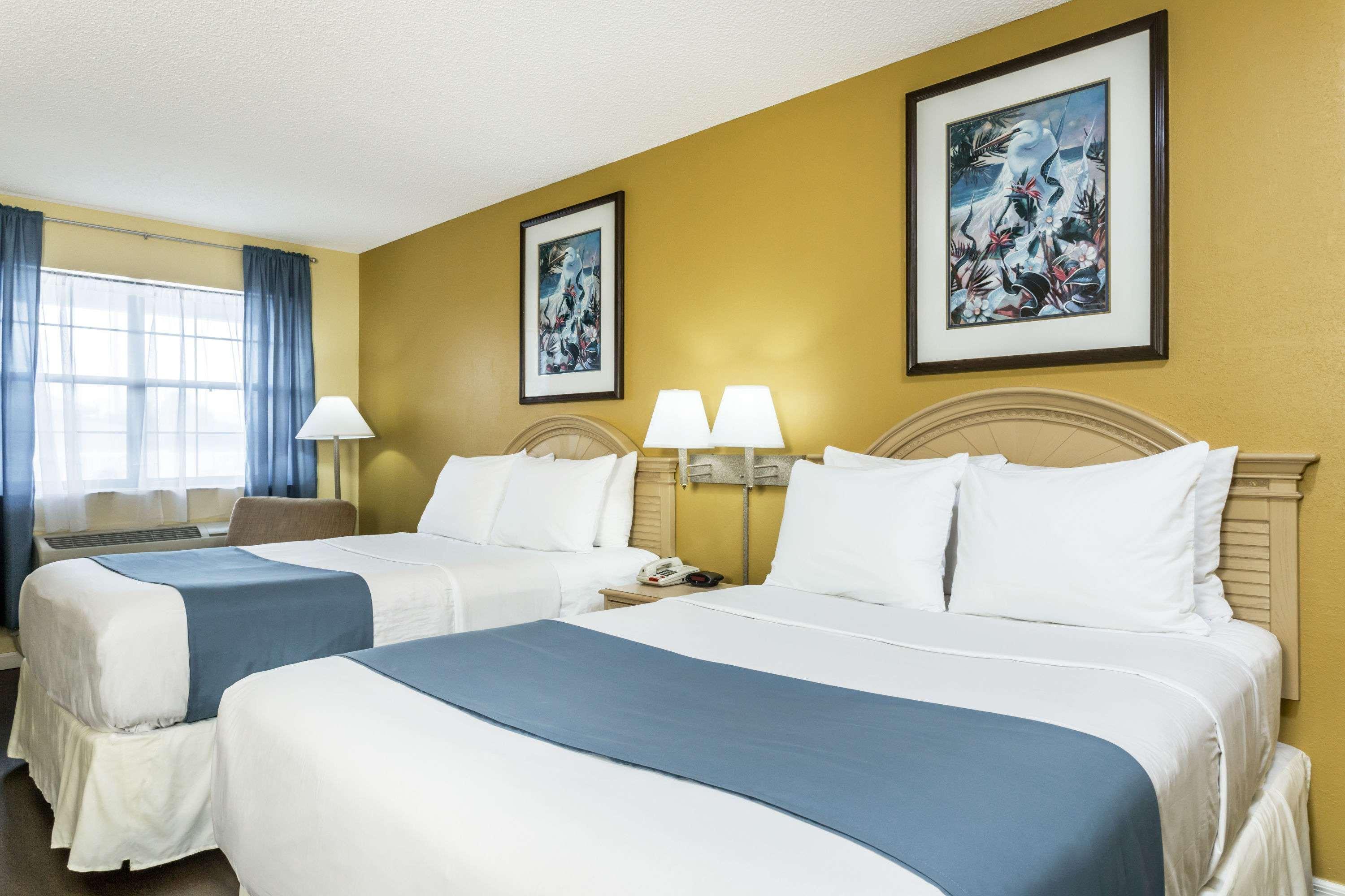 Days Inn By Wyndham Madison Extérieur photo