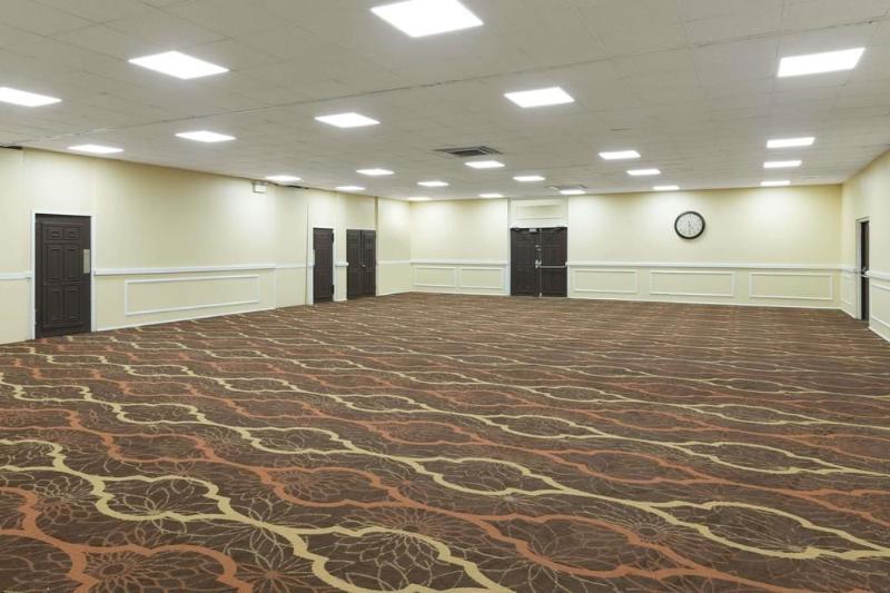 Days Inn By Wyndham Madison Extérieur photo